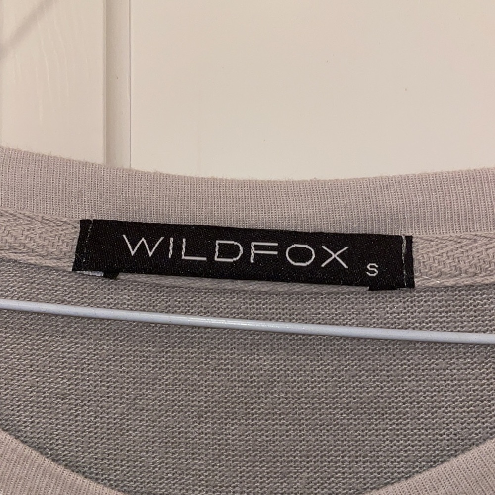 Wildfox Sweatshirt Pullover - Picture 2 of 3